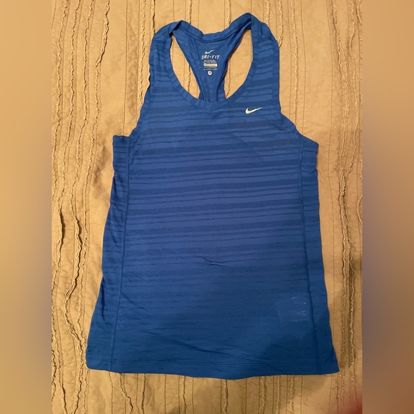 Nike tank - Picture 1 of 1